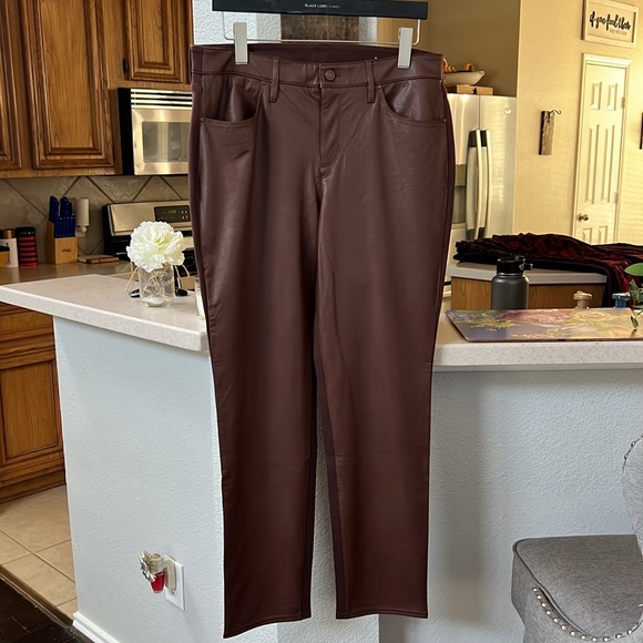 Chico’s Faux Leather Front Ponte Back Pants - Picture 4 of 10